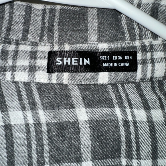 Black and White Flannel - Picture 3 of 4